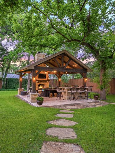 Landscaping for Outdoor Kitchen