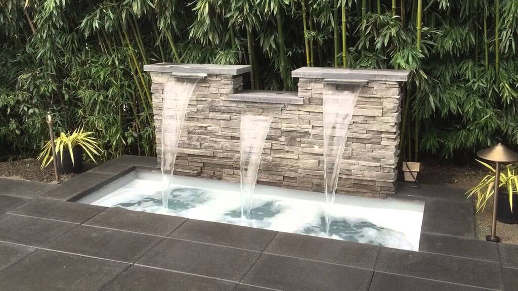 Modern-Backyard-Water-Feature-Pond-Fountain