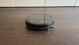 eufy RoboVac G10 Hybrid-in-action