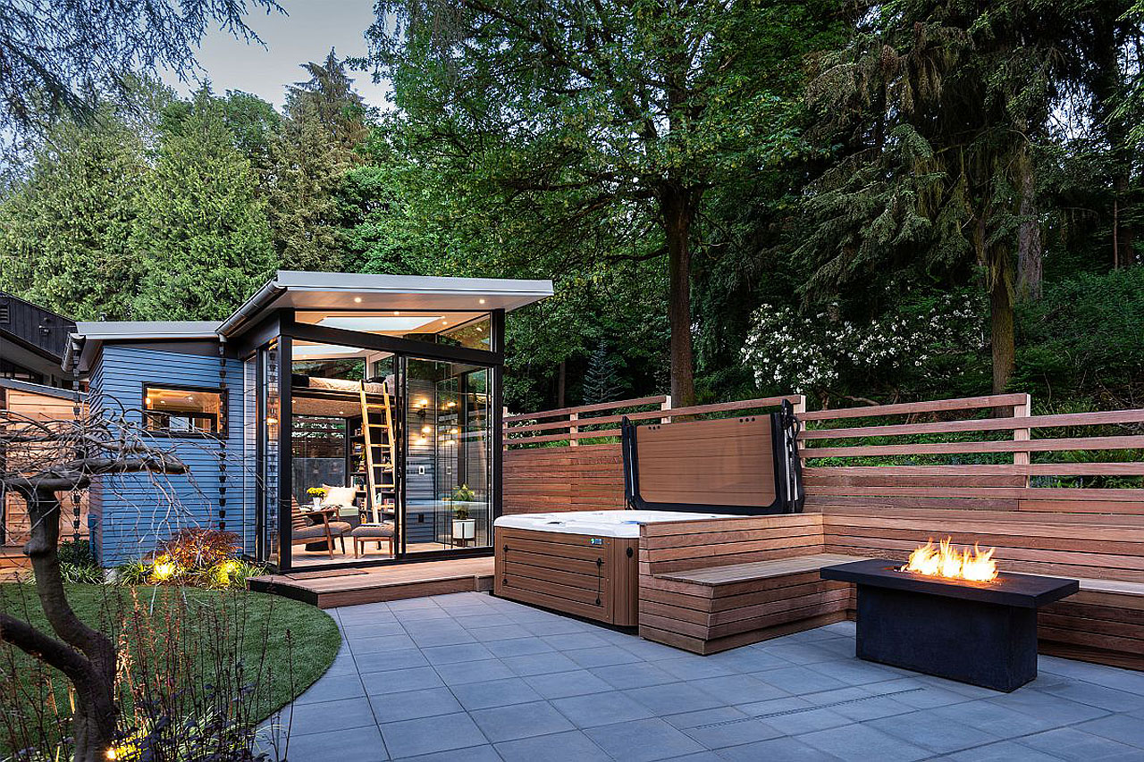 Modern-Backyard-Captivating-Landscape-Designs-Fireplace-For-A-Modern-Backyard