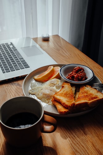 No eating at your desk No eating at your desk