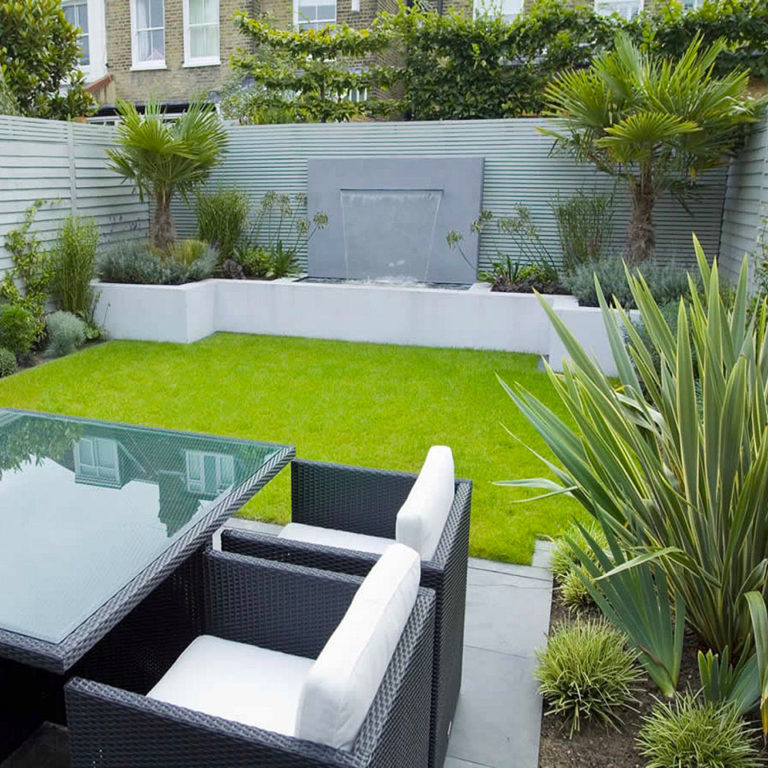 Backyard-with-Water-Feature