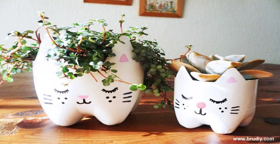 Big Cat and Little Kitty Planters