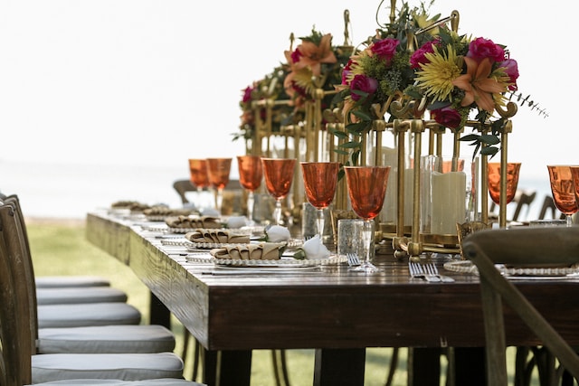 A modern chic look for a thanksgiving dinner