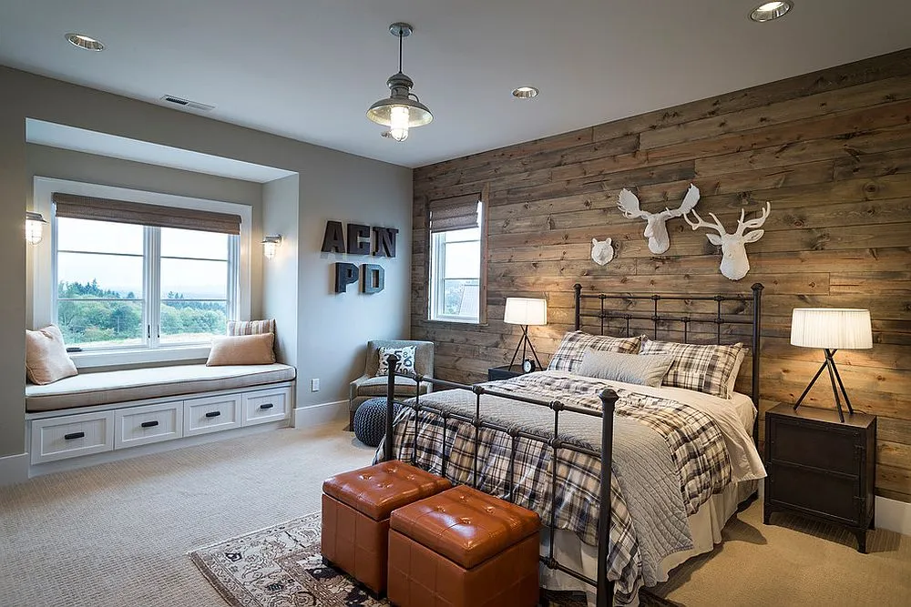 Smart-reclaimed-wood-wall-cabin-style-to-modern-bedroom