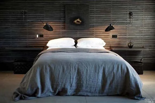 Dark-Mysteriosus-Wood-Strip-Clad-Bedroom-Walls-in-Grey