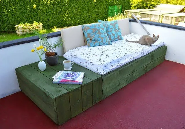 Pallet Day Bed